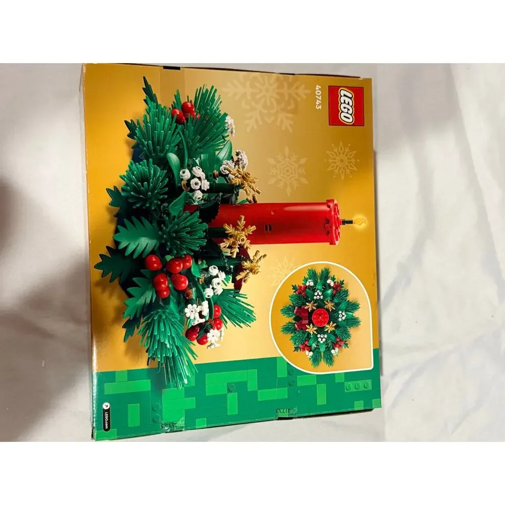 LEGO 40743 Christmas Table Decoration 433 Pieces NEW Factory Sealed Holiday set